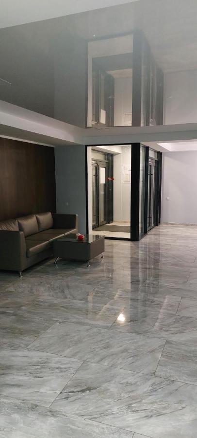 Новые Апартаменты Lux Chisinau Bagian luar foto